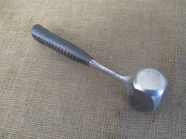 Beautiful Vintage Titan Heavy Duty Solid Steel 3lb Club Hammer        Made In Italy