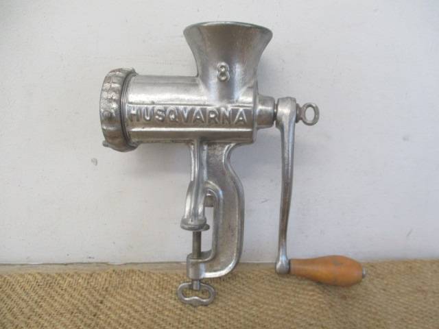 Complete Vintage Husqvarna Reliance No 8 Cast Iron Meat Mincer          Made In Sweden