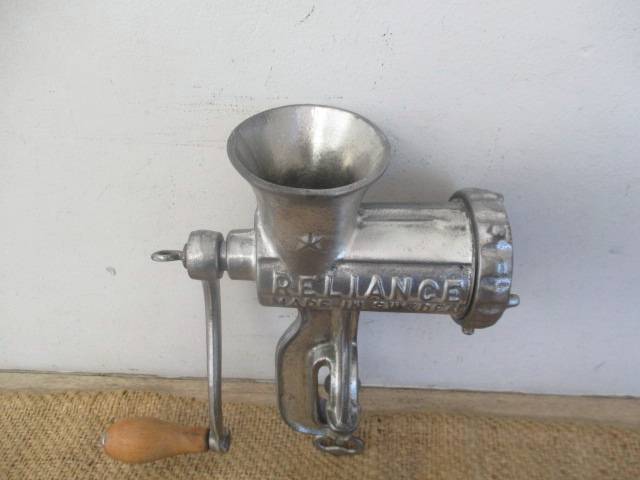 Complete Vintage Husqvarna Reliance No 8 Cast Iron Meat Mincer          Made In Sweden