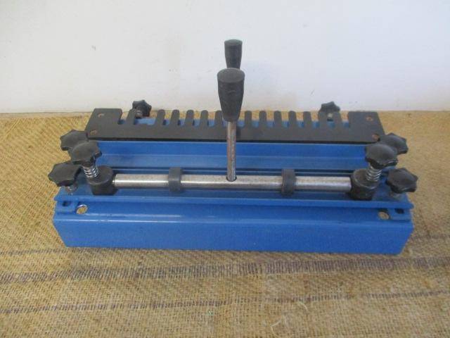 Nice Robust Steel Woodworking 7/16" Dovetail Machine