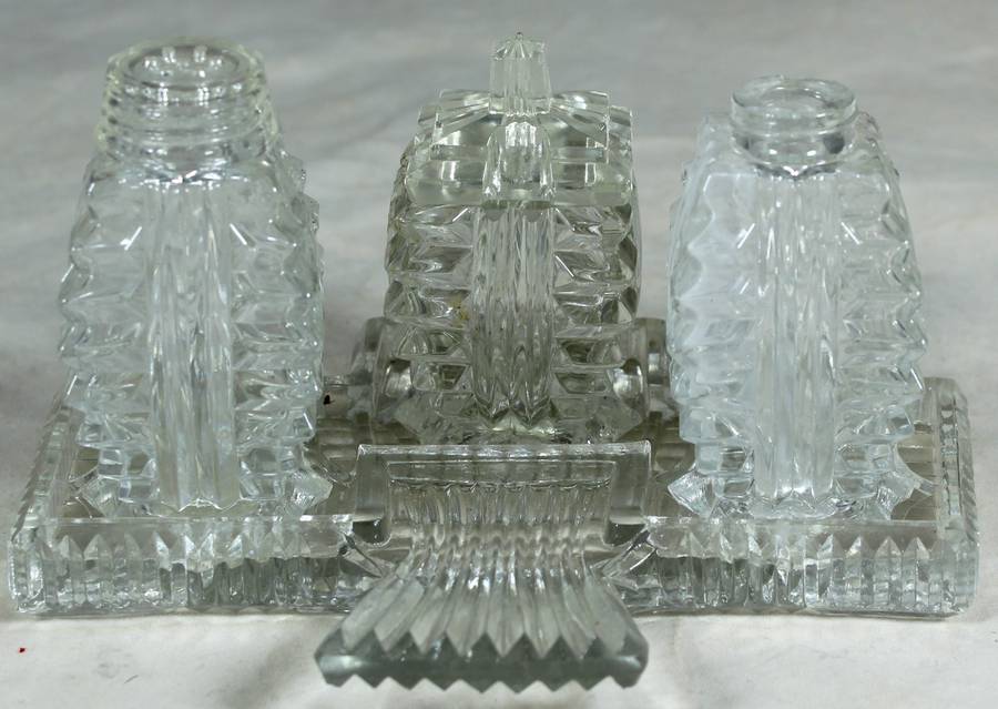 Novelty glass condiment set