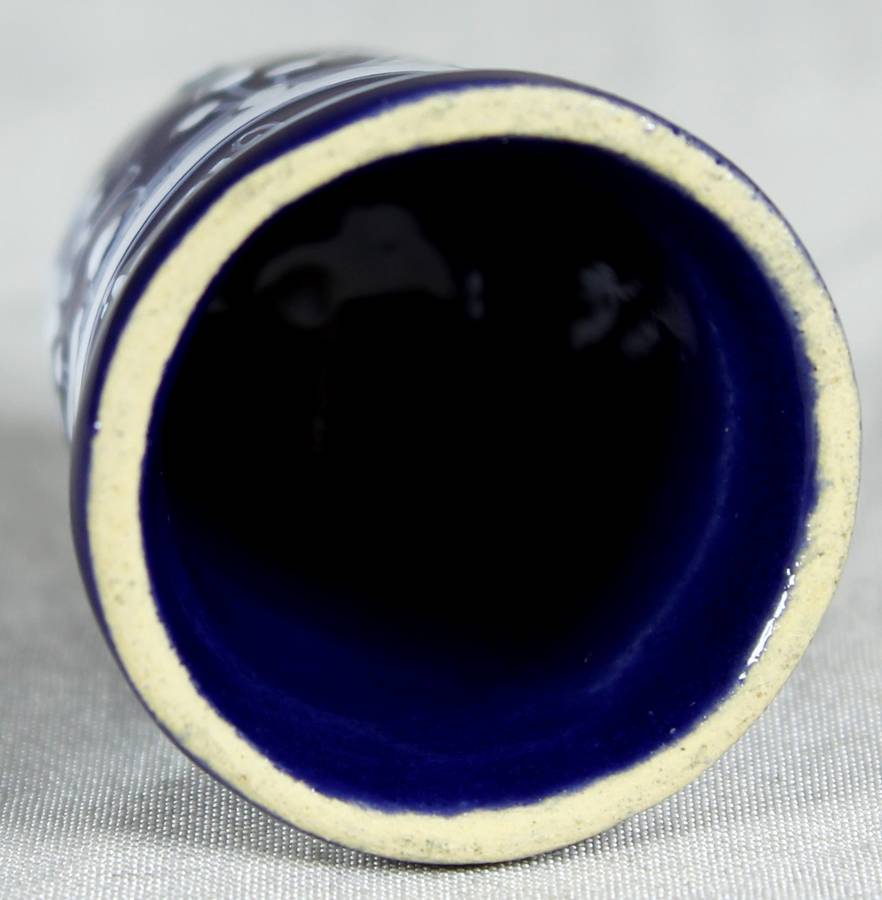 Bone China thimble - embossed - flowers on blue
