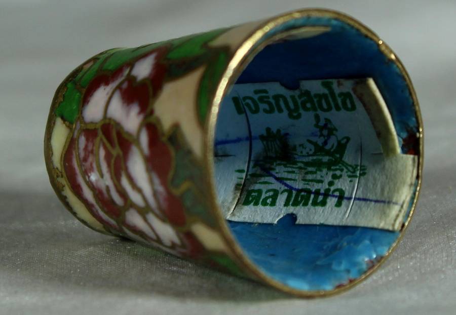 Cloisonne thimble - brown flowers