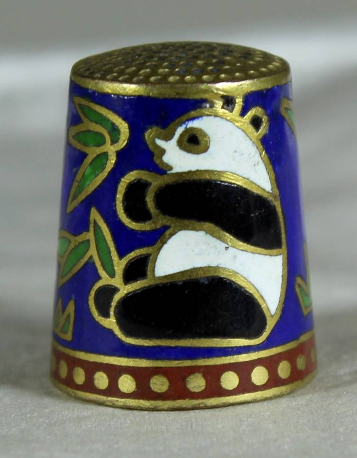 Cloisonne thimble - panda
