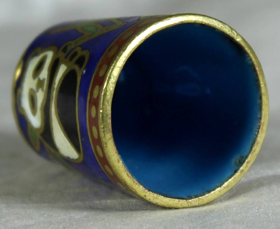 Cloisonne thimble - panda