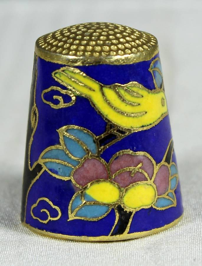 Vintage Cloisonne thimble - Enameled with bird