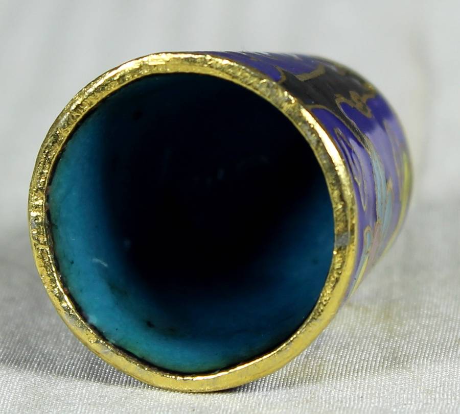 Vintage Cloisonne thimble - Enameled with bird