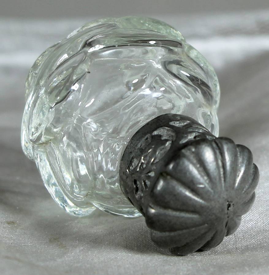 Miniature perfume bottle with metal top