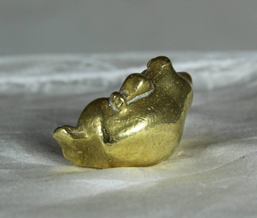 Miniature brass reclining frog