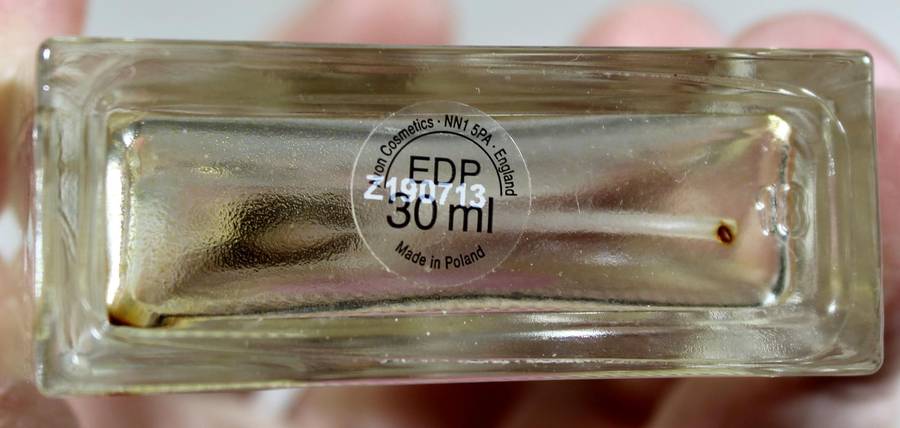 Perfume bottle - Avon - Far Away