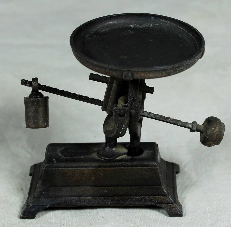 Miniature brass pencil sharpener - Vintage scale - Playtime (Italy)