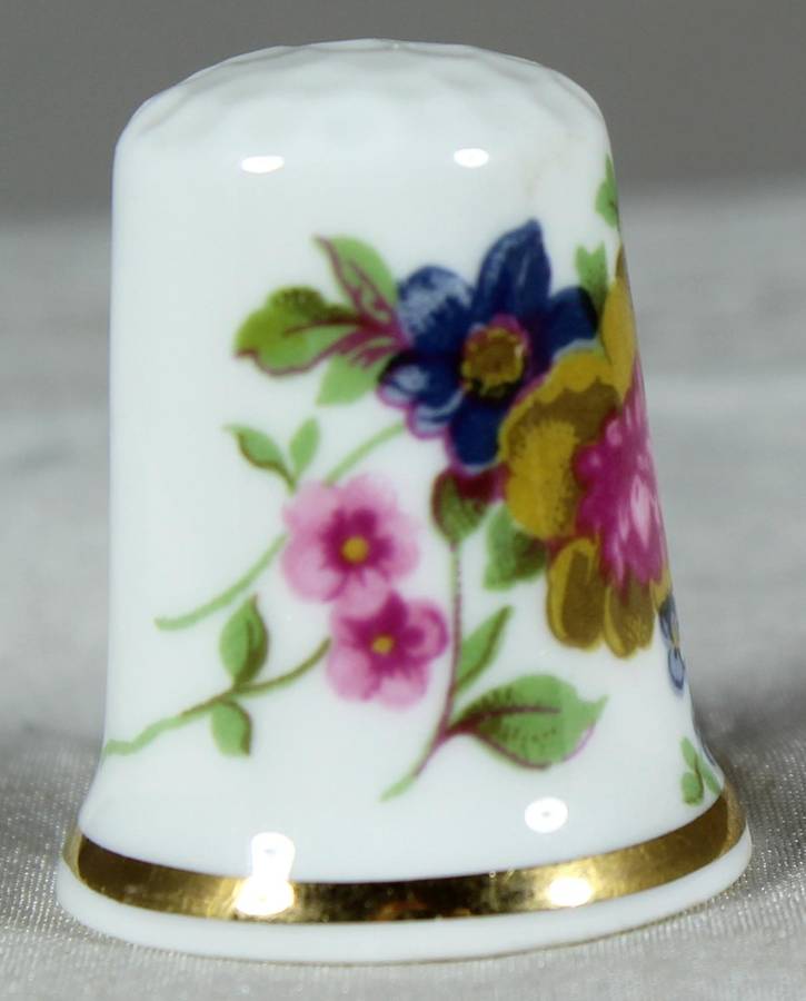 Bone China thimble - pink roses - J&S Crown