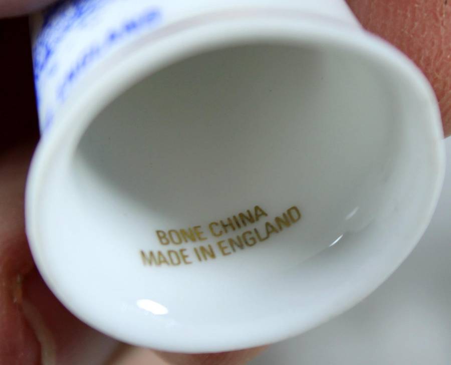 Bone China thimble - Iron bridge London