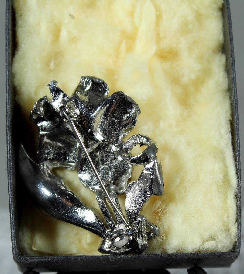 Vintage flower arrangement marcasite brooch