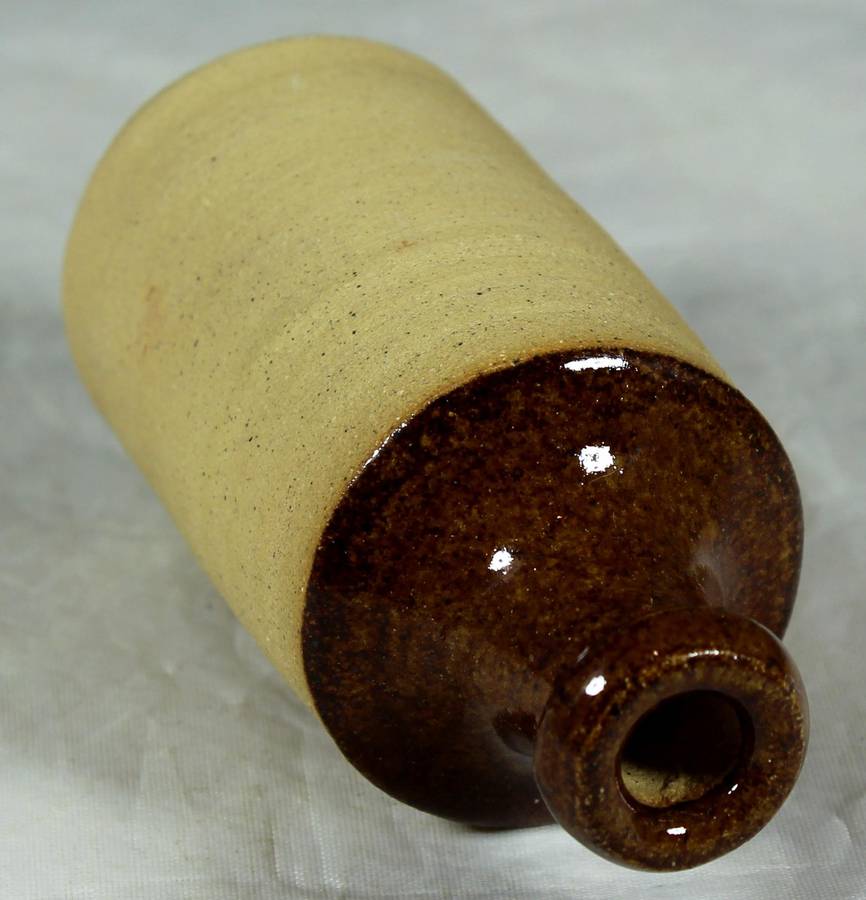 Small pottery posy vase