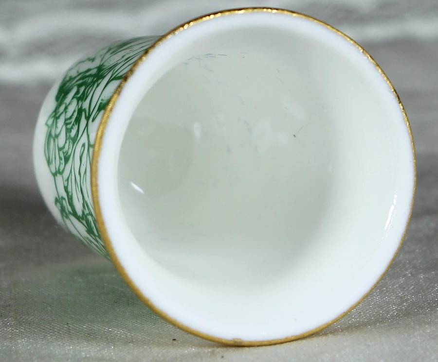 Bone China thimble - Hop Humulus Lupulus