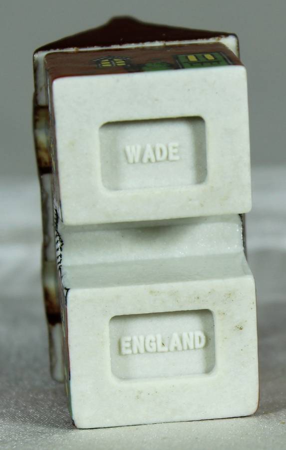 Wade Whimsey's House - Whimsey on Why - Train station