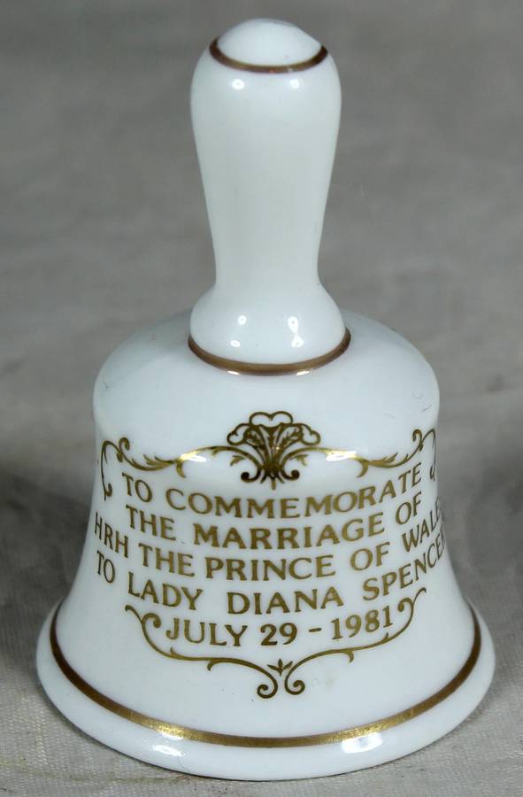 Mini porcelain bell - commemoration of Charles & Diana marriage