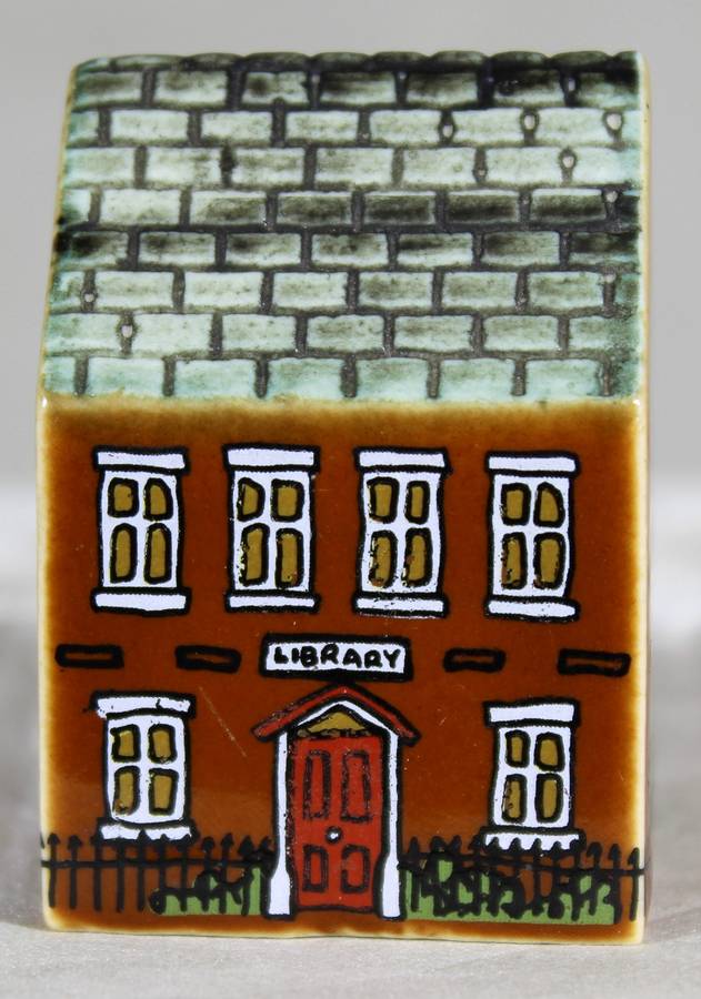 Wade Whimsey's House - The Library