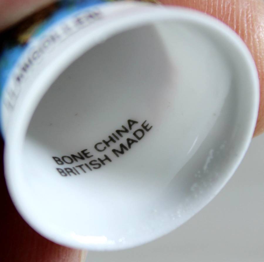 Bone China thimble - Llangollen