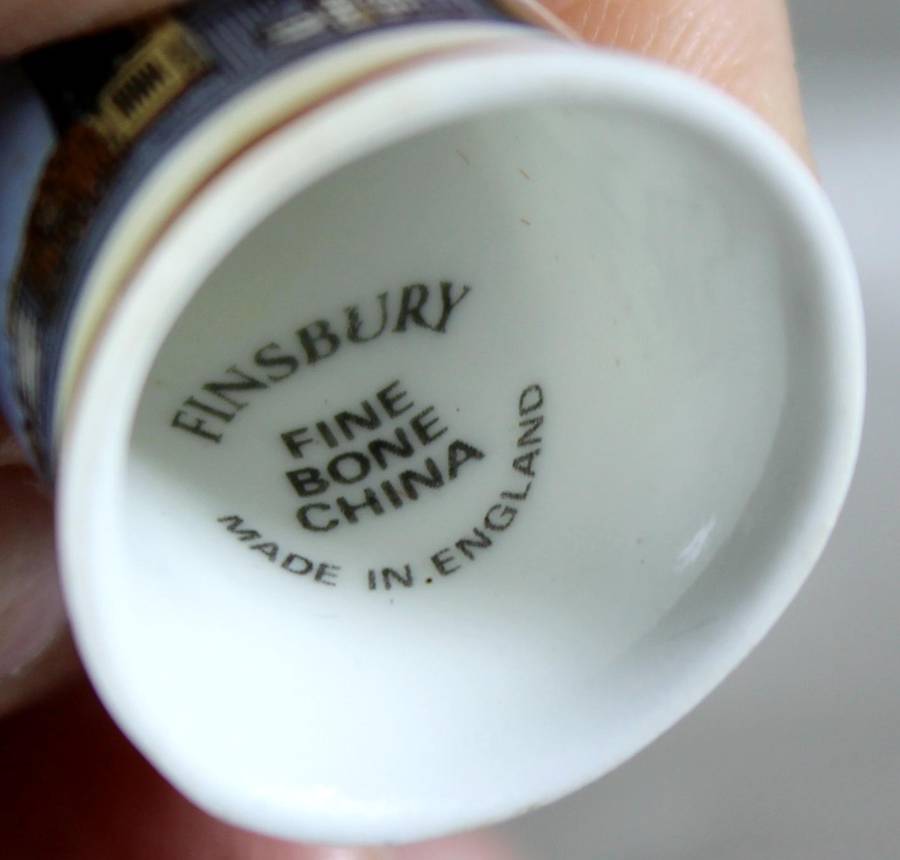 Bone China thimble - Blackpool - Finsbury