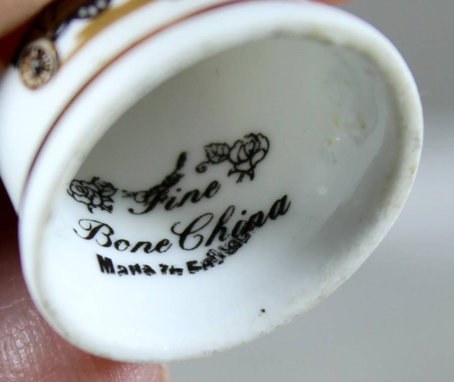 Bone China thimble - Thornycraft steam bus 1902