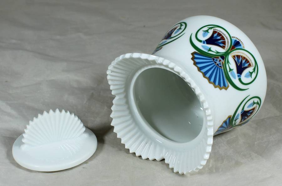 Elizabeth Arden - treasures of the pharaohs - lidded pot