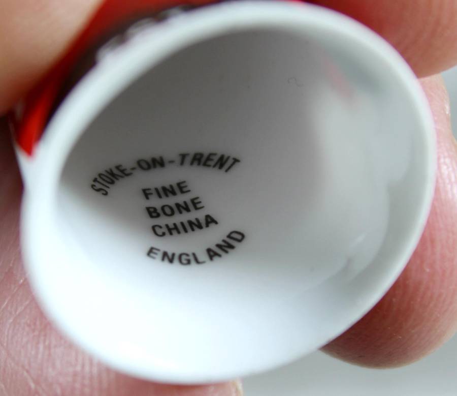 Bone China - Advertising thimble - Levi's - Stoke-on-Trent