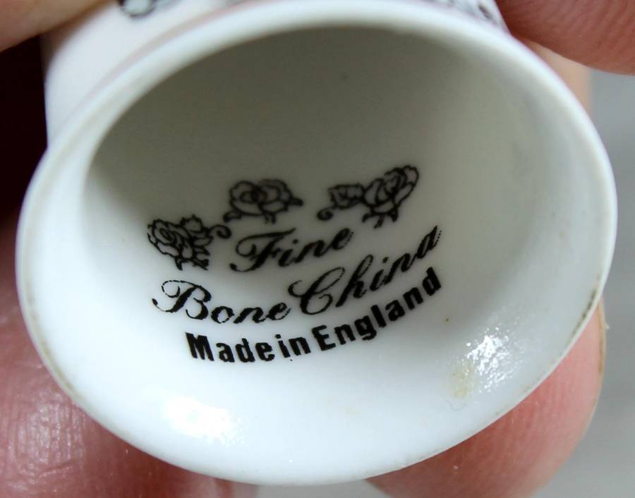 Bone China thimble - Santa Claus