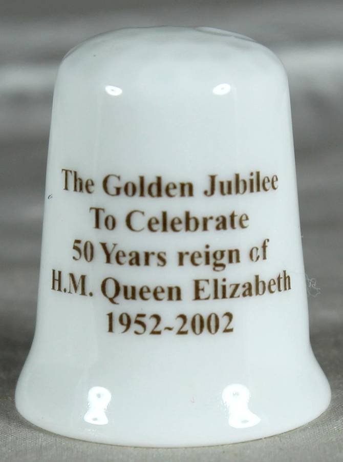 Bone China thimble - Golden Jubilee - Queen Elizabeth