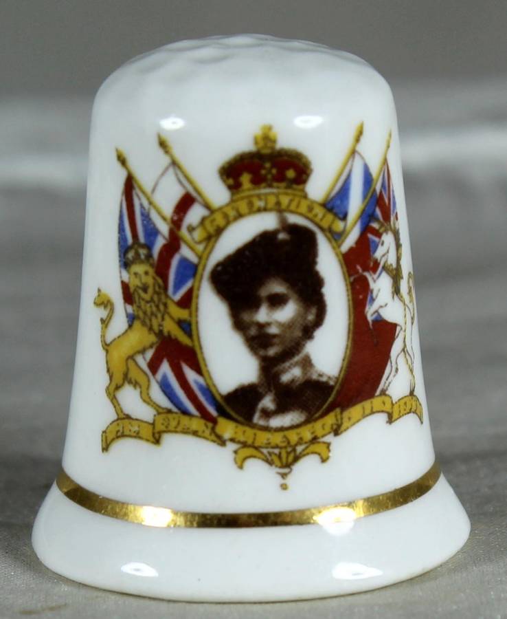 Bone China thimble - Queen Elizabeth II 2 June 1953