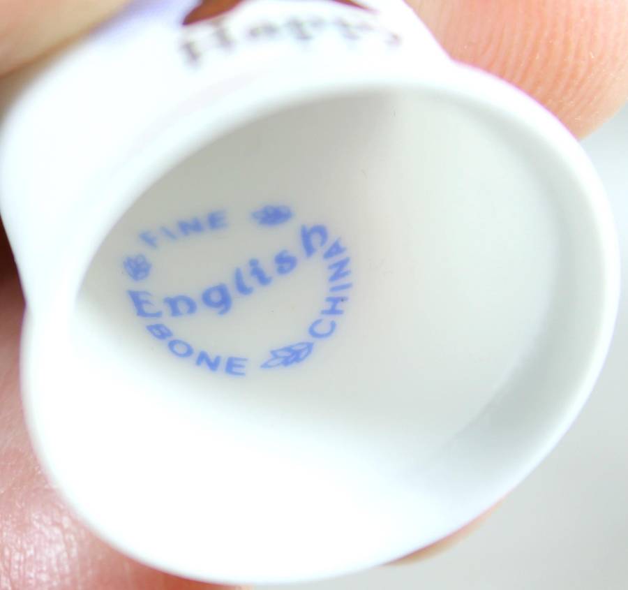 Bone China thimble - Happy from the seven dwarfs