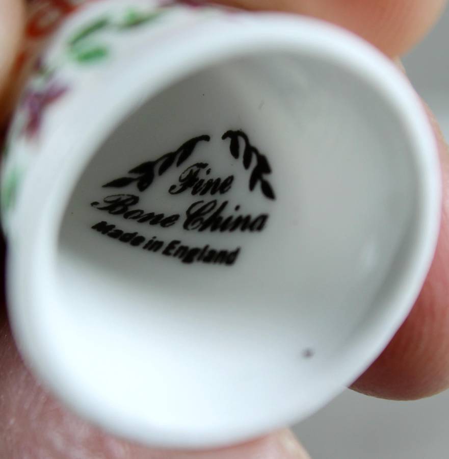 Bone China thimble - Friday
