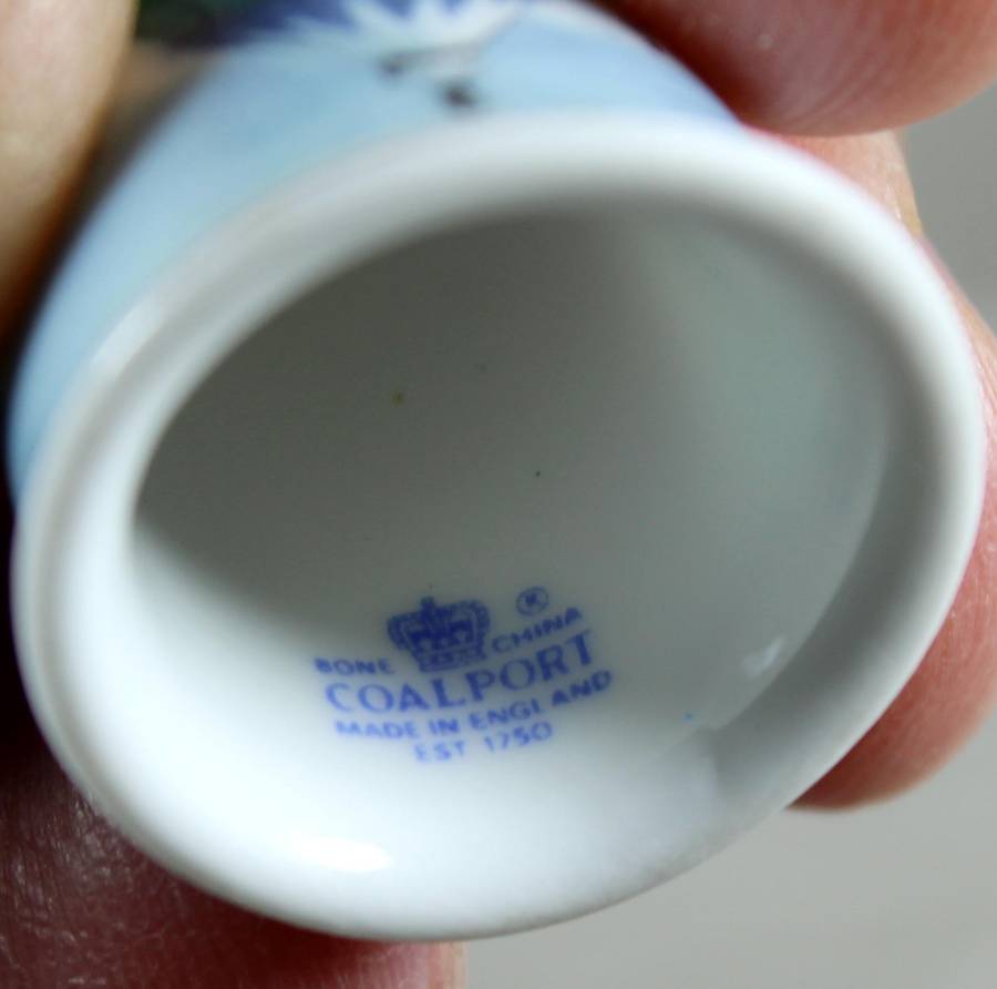 Bone China thimble - Balloons - Coalport