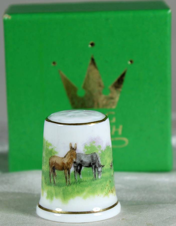 Bone China thimble - Foal and horses - Lang Ebrach Bavaria