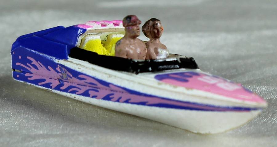 Micro Machines - Galoob - Speed boat with crew