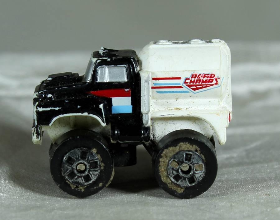 Micro Machines - RoadChamps - Tanker truck