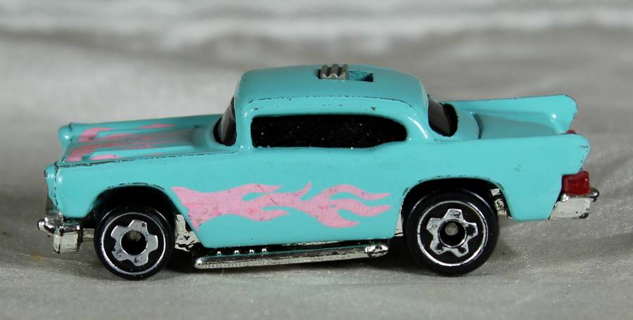 Hotwheels - Chev Bel-Air -  Mini light micro racer
