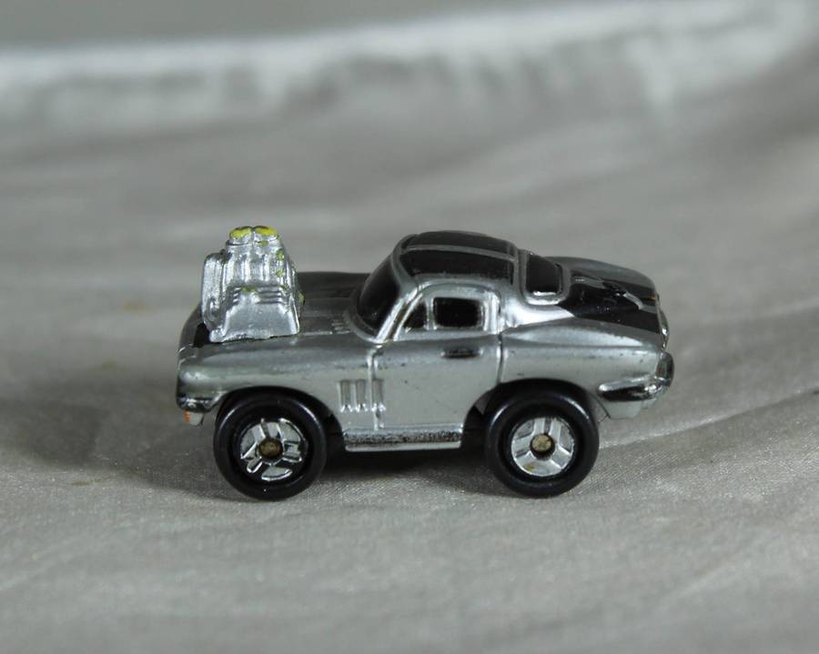 Micro Machines - Galoob (1989) - 1964 Corvette Stingray