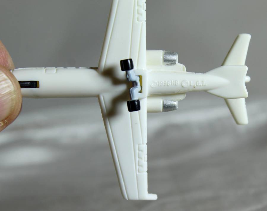 Micro Machines - LGT - Quest Lear jet (1996)