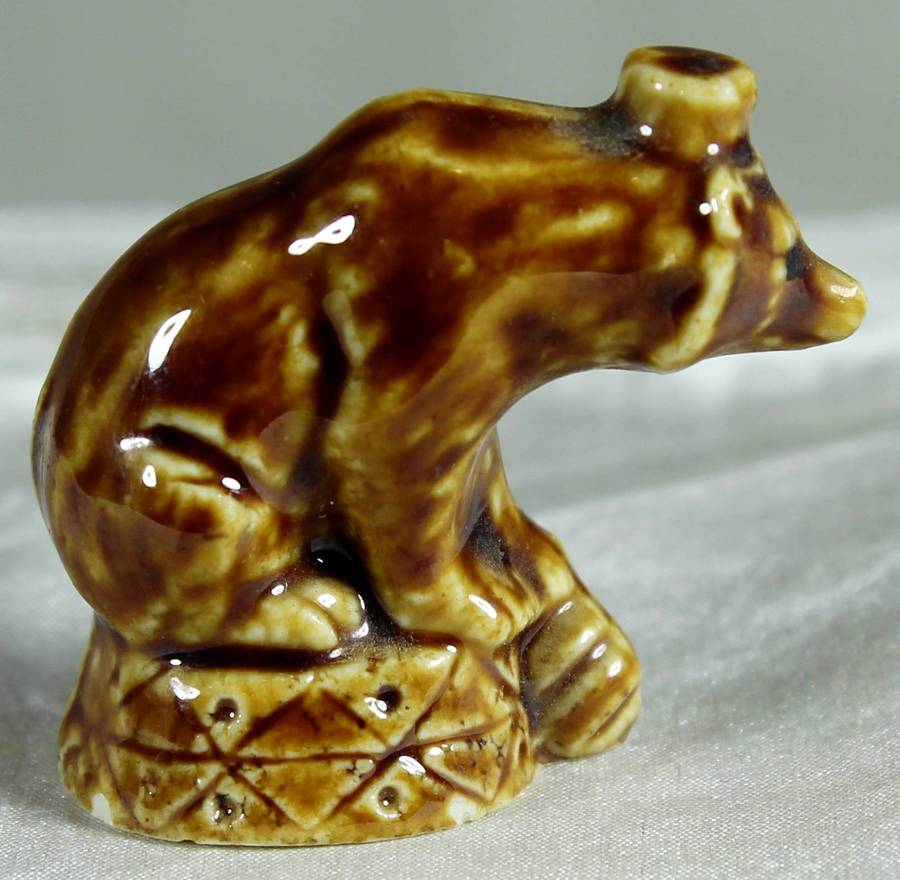 Wade Whimsie - Dancing circus bear