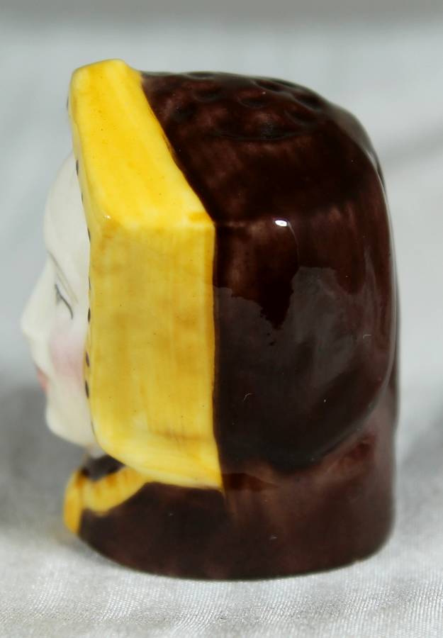 Staffordshire thimble - Jane Seymour