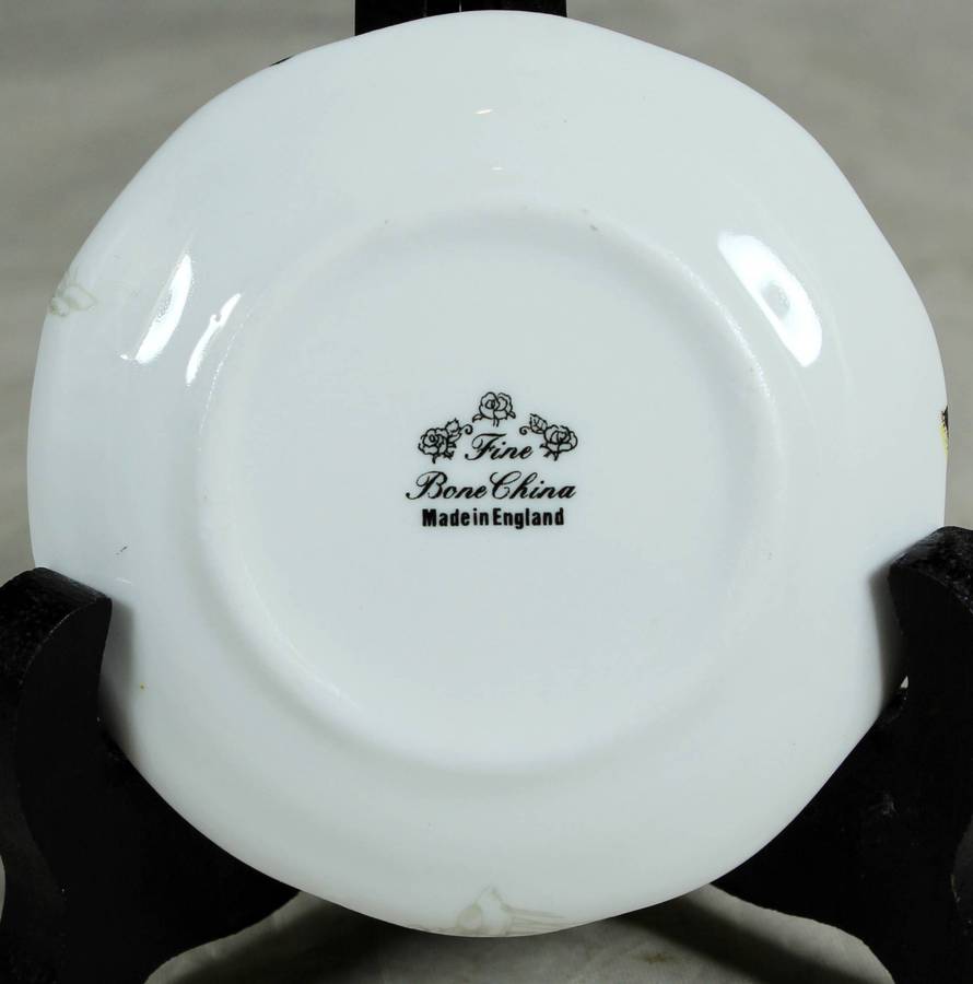 Small display plate - Fine bone China - Swallowtail butterfly