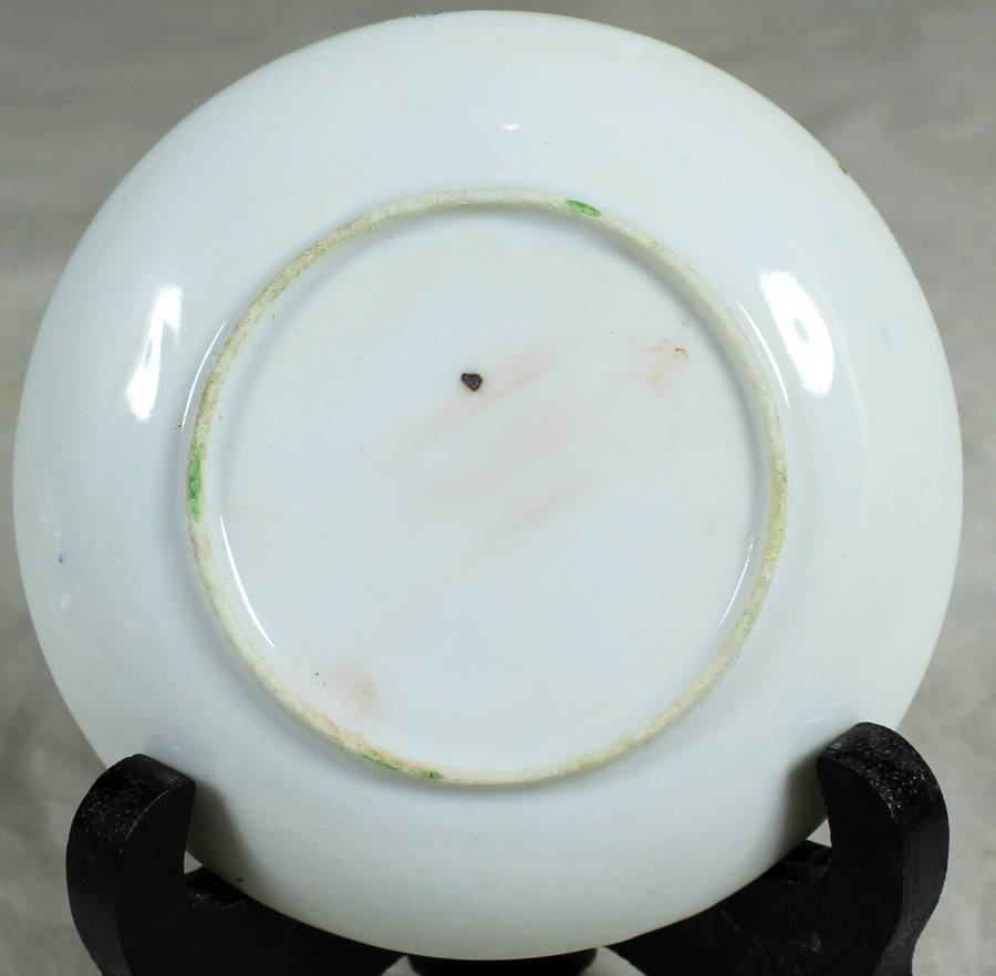 Small display plate - Cross hatch roses