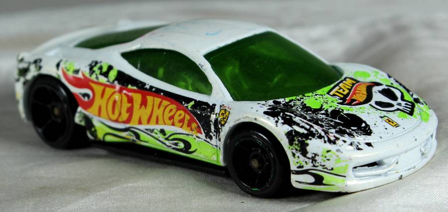 Hotwheels - Ferrari 458 Italia