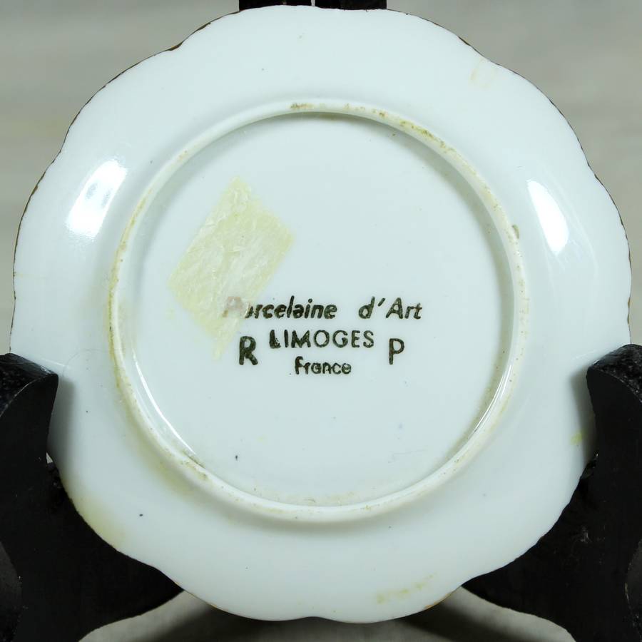 Limoges small display plate - Victorian scene