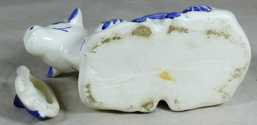 Small blue & white cow with Dutch scenes