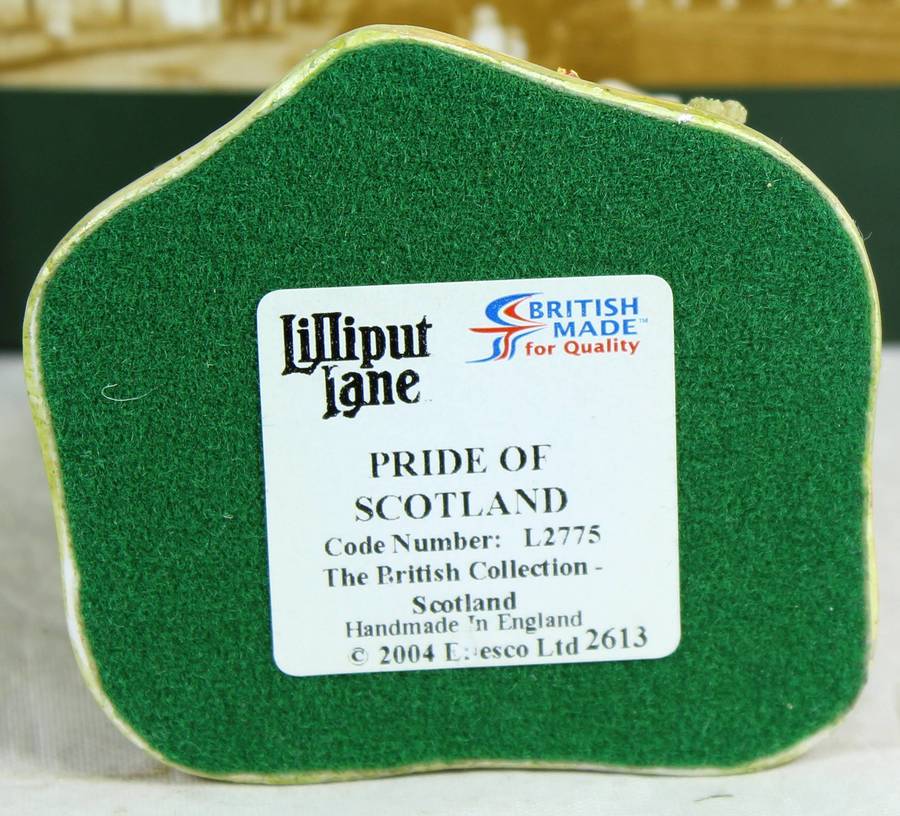 Lilliput Lane - Pride of Scotland - With Deeds certificate - Boxed