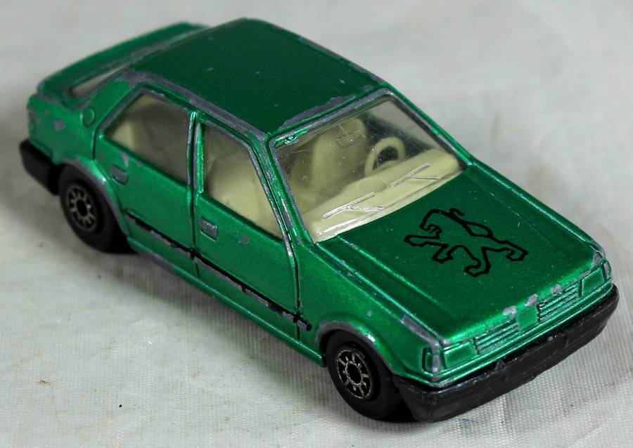 MC toy - Peugeot 309