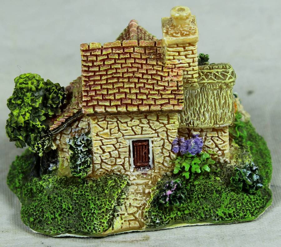 Leonardo collection - Miniature Cottage